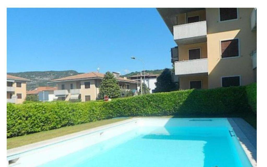 Welcome Traveller La Perla Apartments Garda  Exterior photo